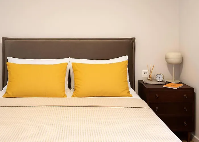 New Sub-penthouse Gem - Walk To Metro & Waterfront * Thessaloniki