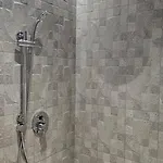 New Sub-penthouse Gem - Walk To Metro & Waterfront Apartamento