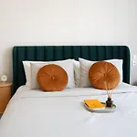New Sub-penthouse Gem - Walk To Metro & Waterfront Apartamento