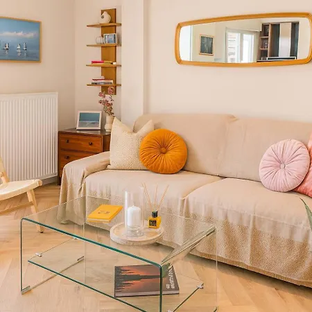 דירה New Sub-penthouse Gem - Walk To Metro & Waterfront